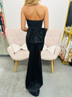 Perfectly presented-Black